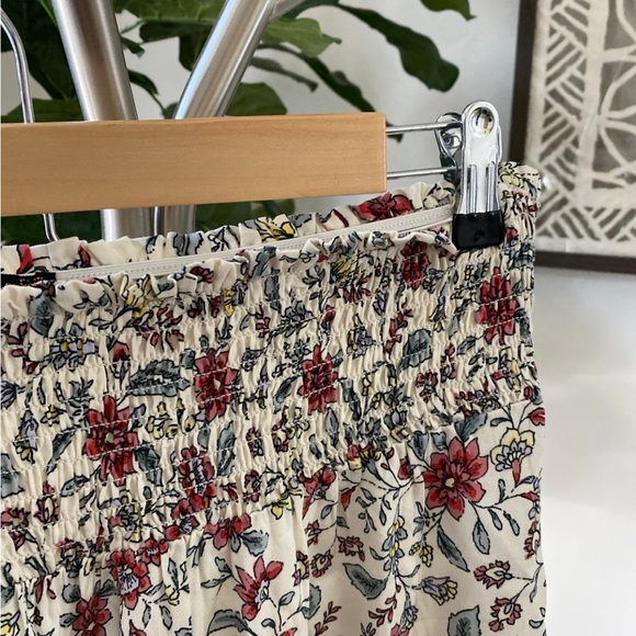 City Triangles | Women's Floral Boho Crop Top + Tiered Skirt - Picture 5 of 9